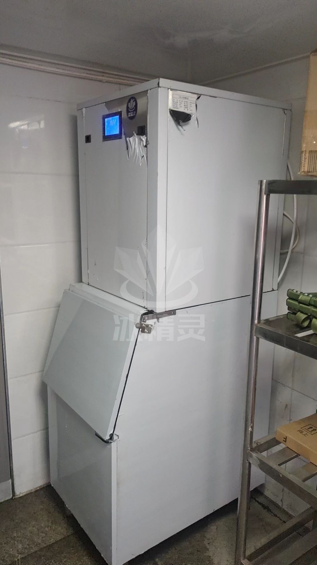 200公斤雪花制冰機已交付遼寧撫順《世紀龍酒店》