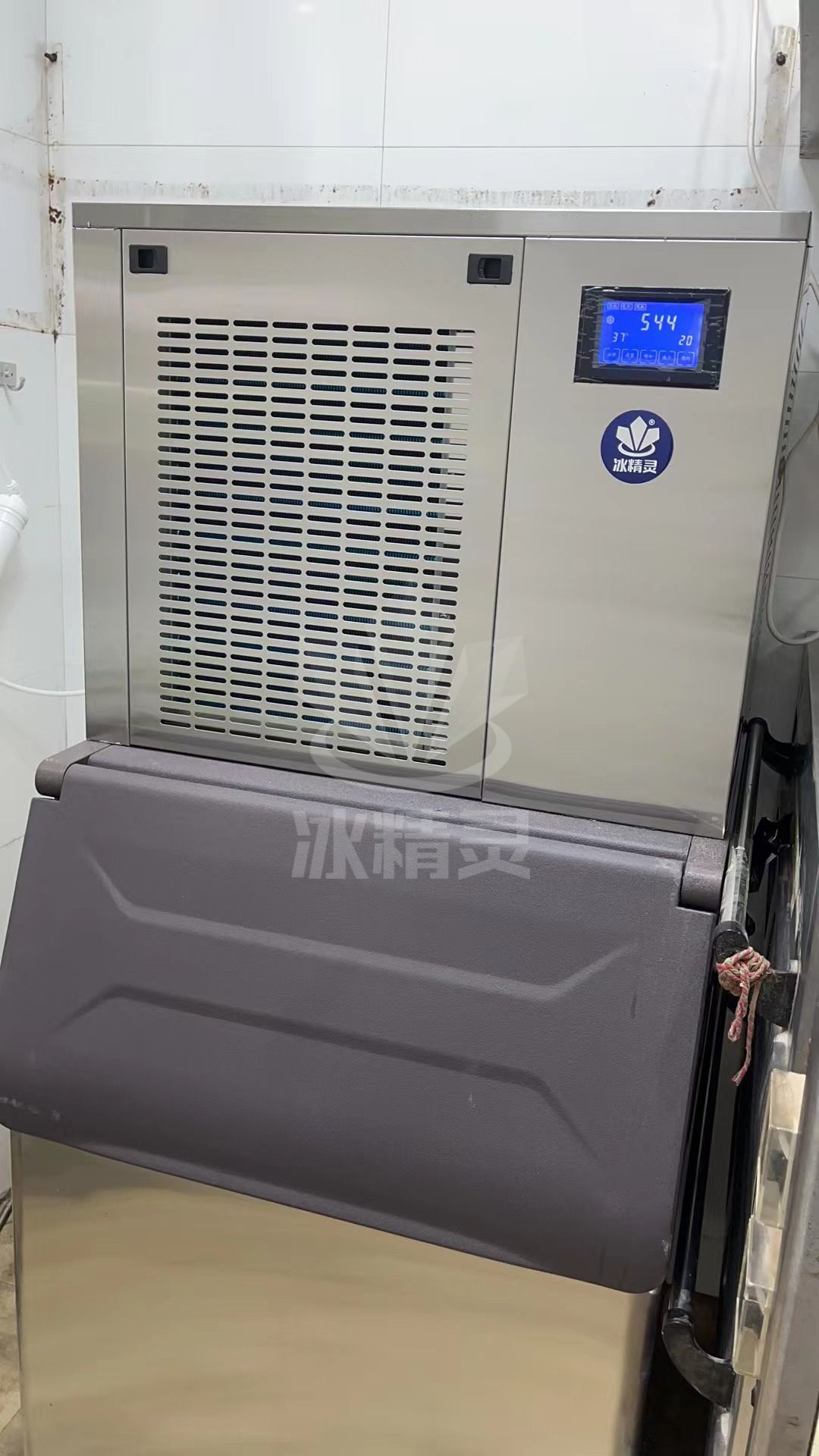 400公斤雪花機已交付上海浦東《惠香源酒店》